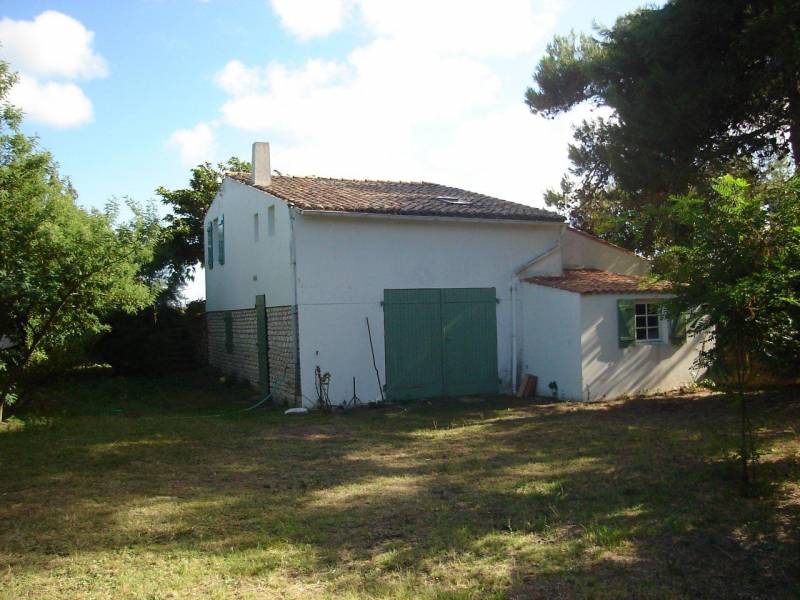 Photo 5 : NC d'une maison située à Les Portes, île de Ré.