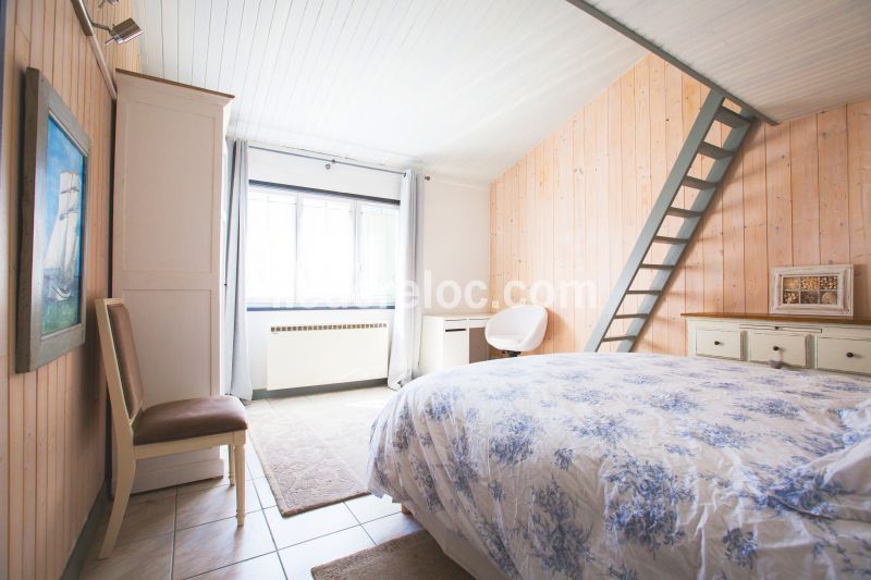 Photo 13 : CHAMBRE d'une maison située à La Couarde-sur-mer, île de Ré.