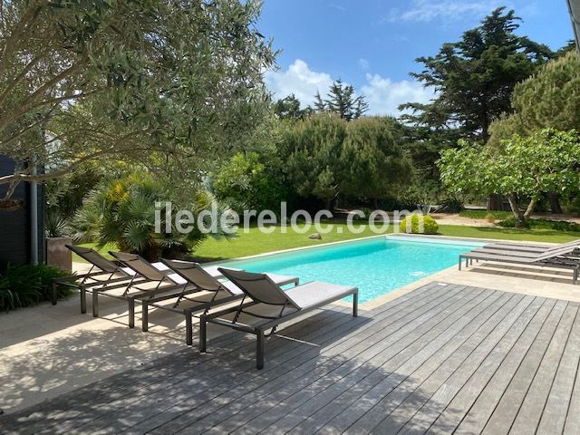 Photo 3 : PISCINE d'une maison située à La Couarde-sur-mer, île de Ré.