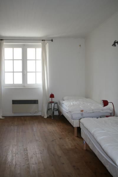 Photo 11 : CHAMBRE d'une maison située à Les Portes-en-Ré, île de Ré.