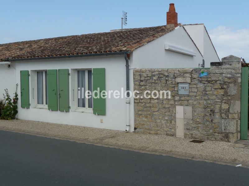 Photo 1 : NC d'une maison située à Sainte-Marie, île de Ré.