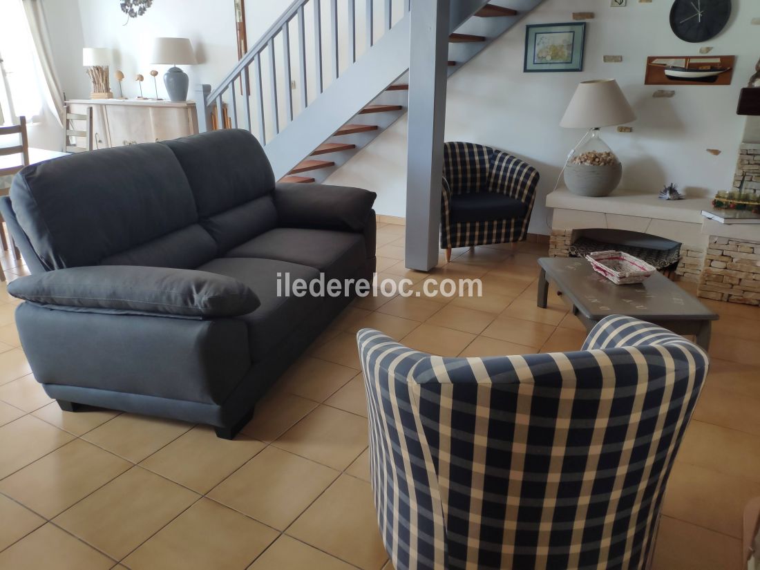 Photo 2 : SEJOUR d'une maison située à Le Bois-Plage-en-Ré, île de Ré.