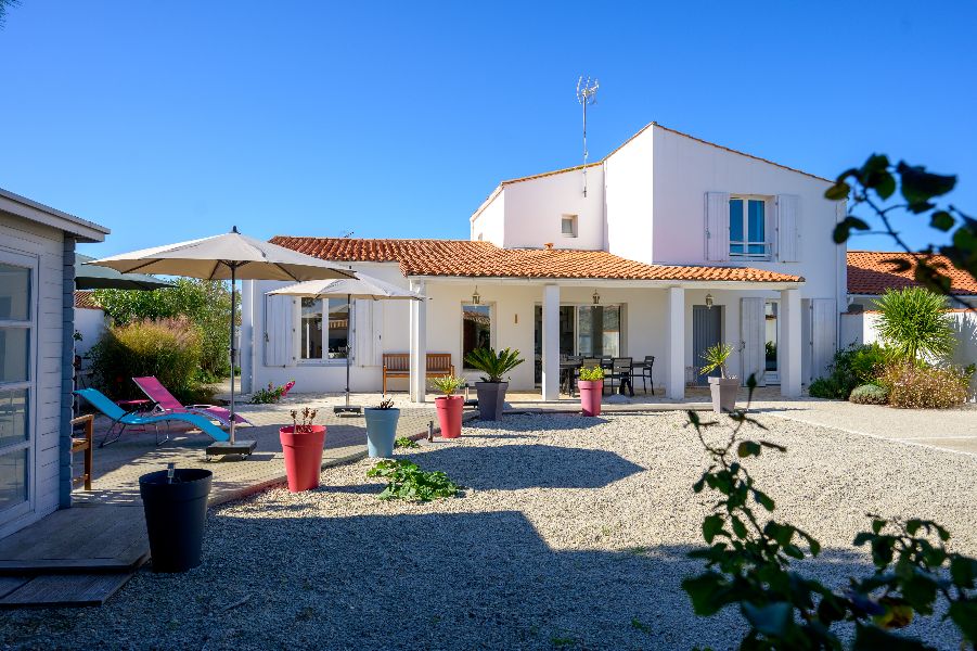 Photo 1 : JARDIN d'une maison située à Saint-Martin-de-Ré, île de Ré.