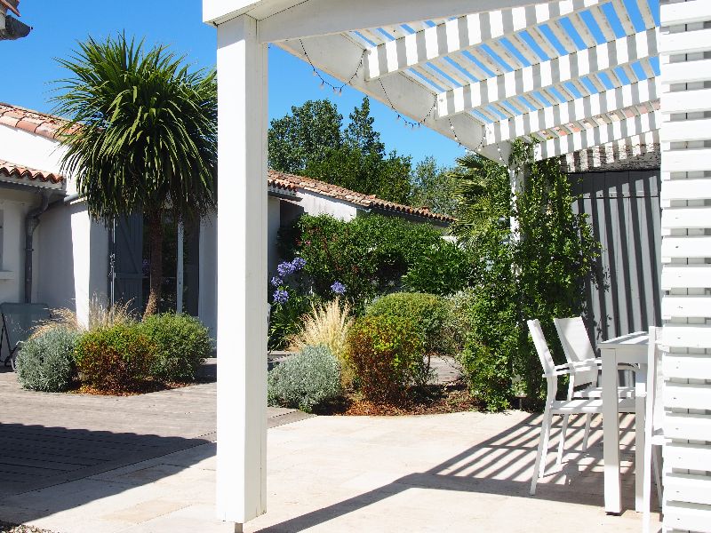 Photo 2 : NC d'une maison située à La Couarde, île de Ré.