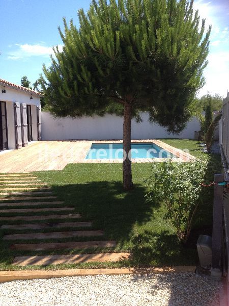 Photo 12 : PISCINE d'une maison située à Ars en Ré, île de Ré.