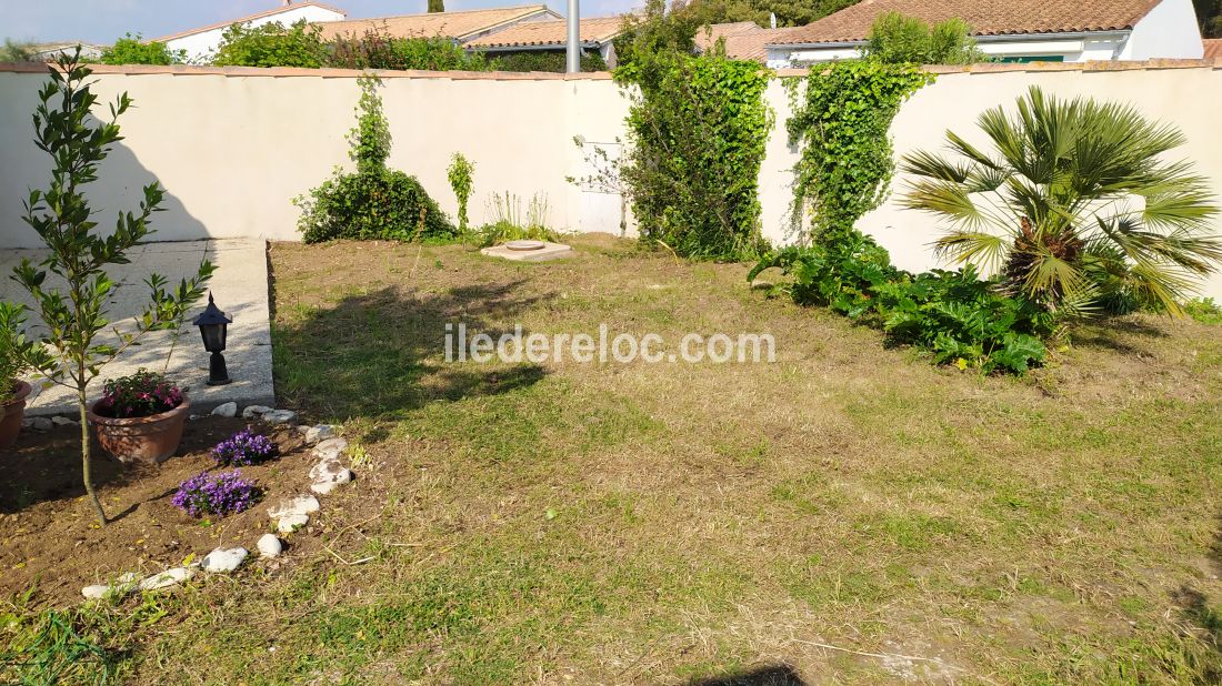 Photo 15 : EXTERIEUR d'une maison située à Sainte-Marie-de-Ré, île de Ré.