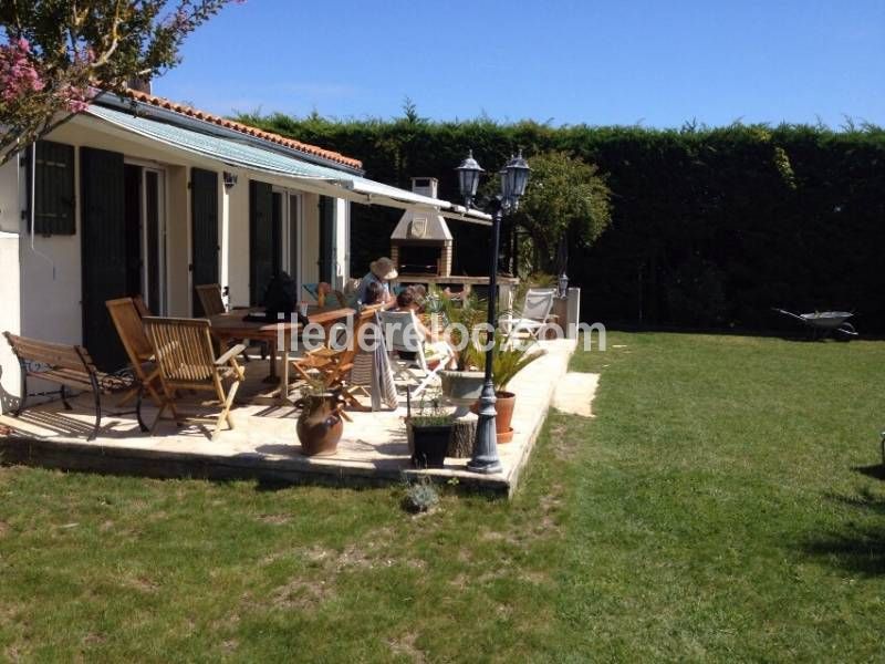 Photo 19 : TERRASSE d'une maison située à La Couarde-sur-mer, île de Ré.