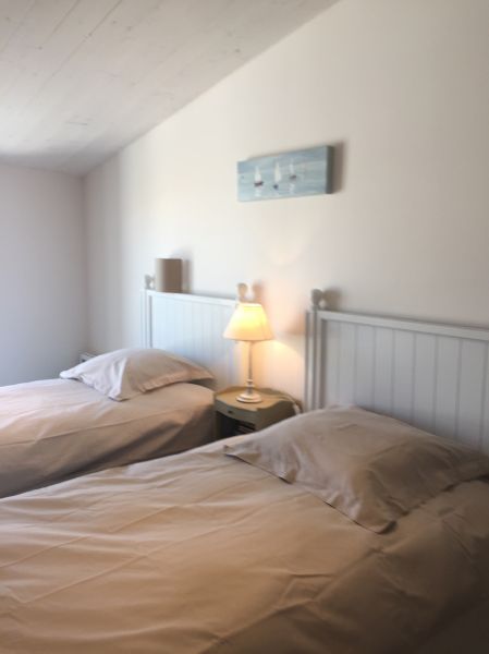 Photo 32 : CHAMBRE d'une maison située à Le Bois-Plage-en-Ré, île de Ré.