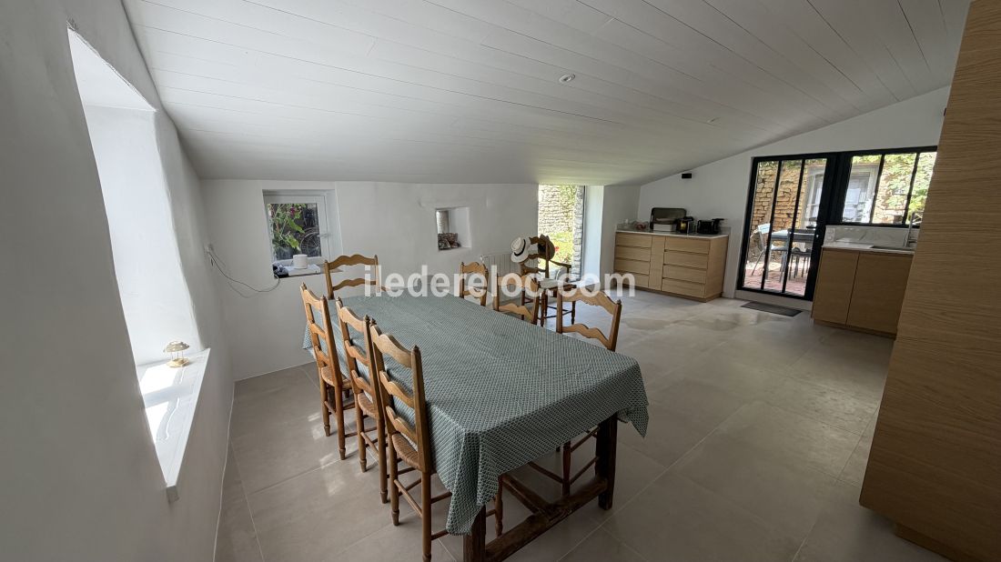 Photo 3 : NC d'une maison situ&eacute;e &agrave; Saint-Cl&eacute;ment-des-Baleines, &icirc;le de R&eacute;.