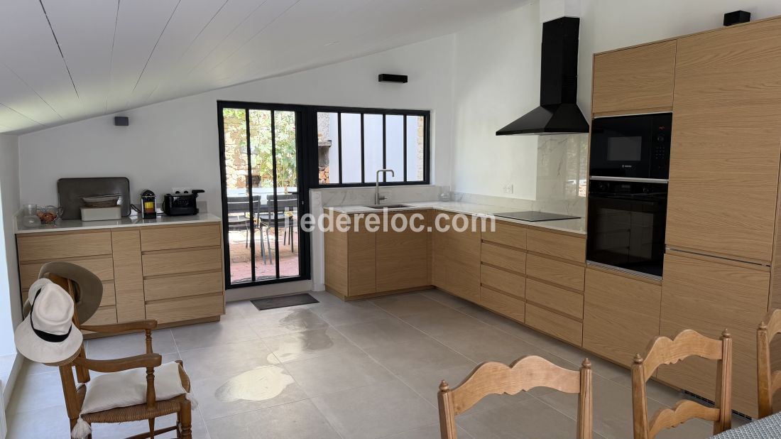 Photo 2 : NC d'une maison situ&eacute;e &agrave; Saint-Cl&eacute;ment-des-Baleines, &icirc;le de R&eacute;.
