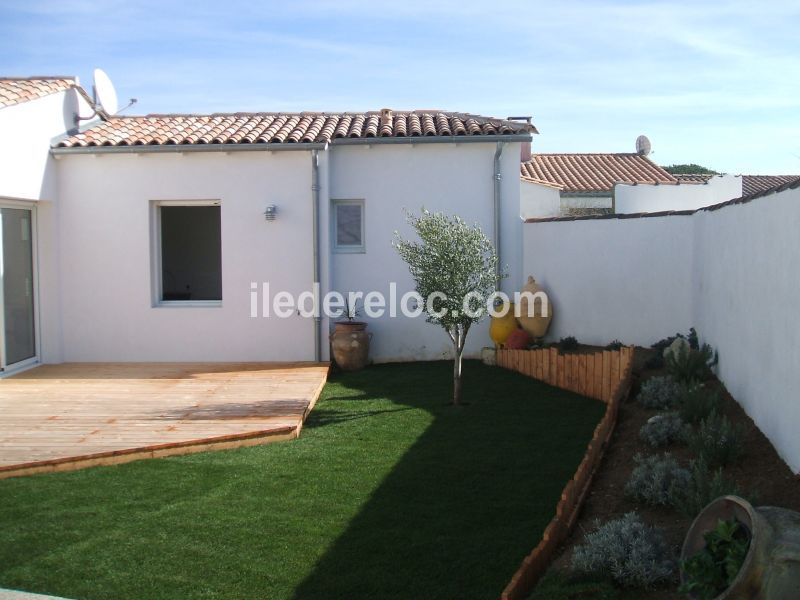 Photo 8 : EXTERIEUR d'une maison située à La Flotte-en-Ré, île de Ré.