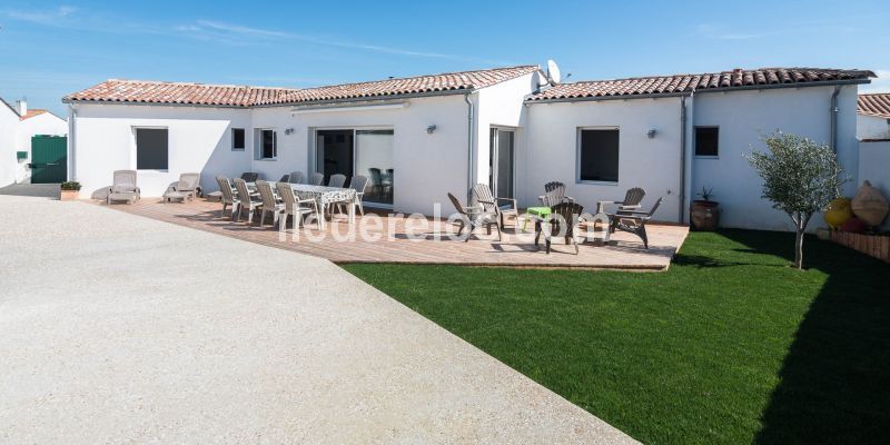 Photo 1 : EXTERIEUR d'une maison située à La Flotte-en-Ré, île de Ré.