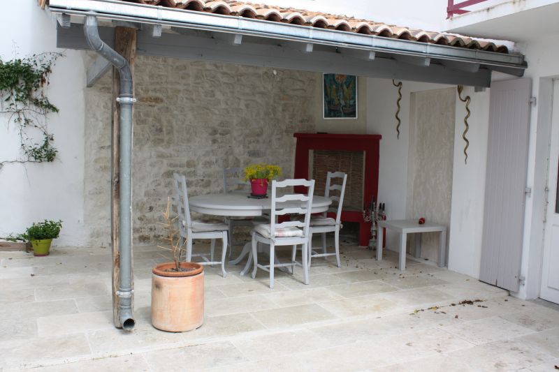 Photo 1 : EXTERIEUR d'une maison située à La Flotte-en-Ré, île de Ré.