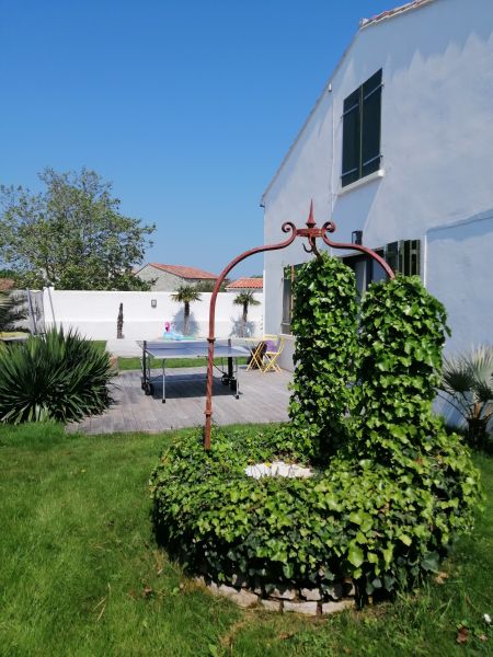 Photo 39 : JARDIN d'une maison située à La Couarde-sur-mer, île de Ré.