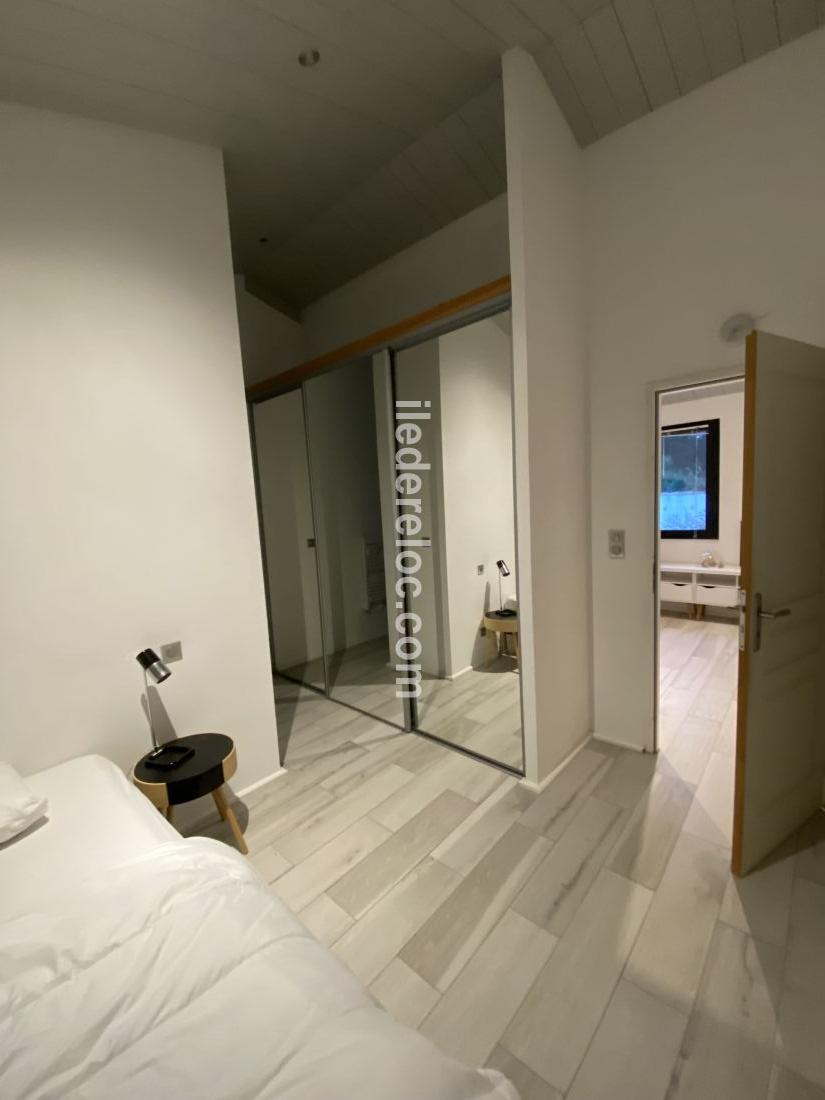 Photo 13 : NC d'une maison situ&eacute;e &agrave; Ars en R&eacute;, &icirc;le de R&eacute;.