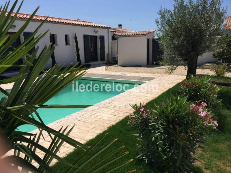 Photo 5 : JARDIN d'une maison située à Loix, île de Ré.