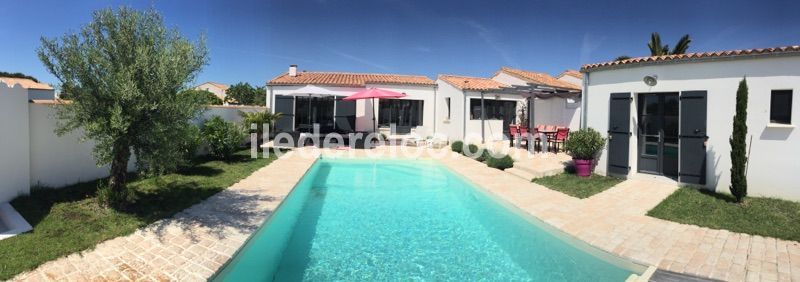 Photo 3 : EXTERIEUR d'une maison située à Loix, île de Ré.