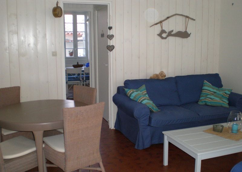 Photo 8 : SEJOUR d'une maison située à Le Bois-Plage-en-Ré, île de Ré.