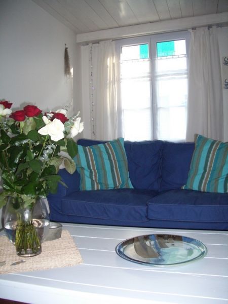 Photo 10 : SEJOUR d'une maison située à Le Bois-Plage-en-Ré, île de Ré.