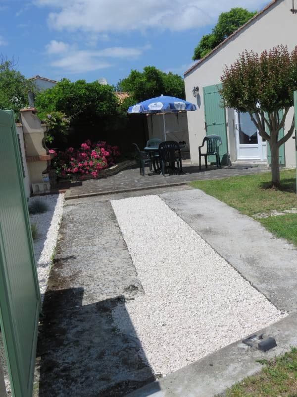 Photo 6 : JARDIN d'une maison située à Sainte-Marie-de-Ré, île de Ré.