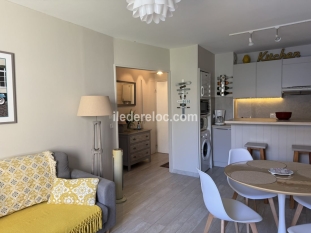 Ile de R&eacute;:Appartement classé 2 étoiles sur le port de st martin avec parking privé