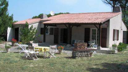 Ile de Ré:Villa  110m²  6per.3ch. 150m plage, 600m village, terrain 1220m²