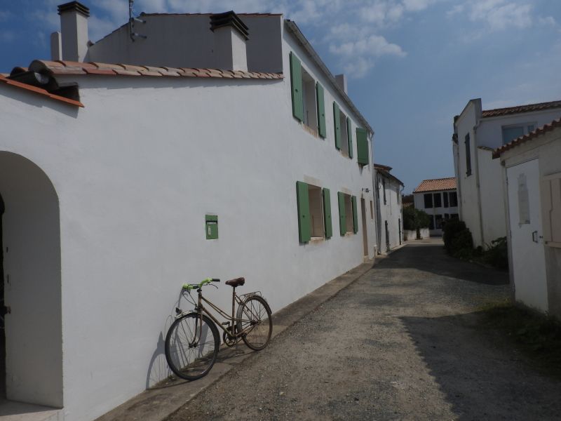 Photo 28 : EXTERIEUR d'une maison située à Loix, île de Ré.