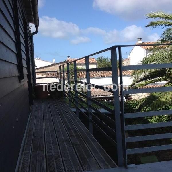 Photo 32 : TERRASSE d'une maison située à Le Bois-Plage, île de Ré.