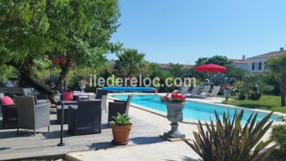 Ile de Ré:Magnifique villa pour 10 personnes avec piscine chauffée