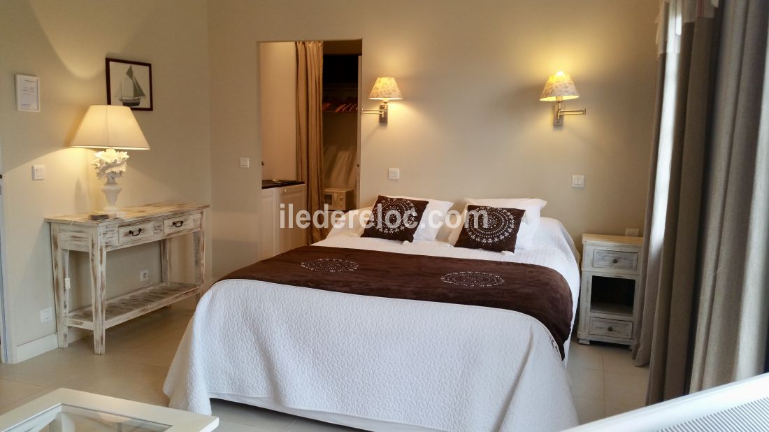 Photo 9 : NC d'une maison situ&eacute;e &agrave; Sainte-Marie-de-R&eacute;, &icirc;le de R&eacute;.