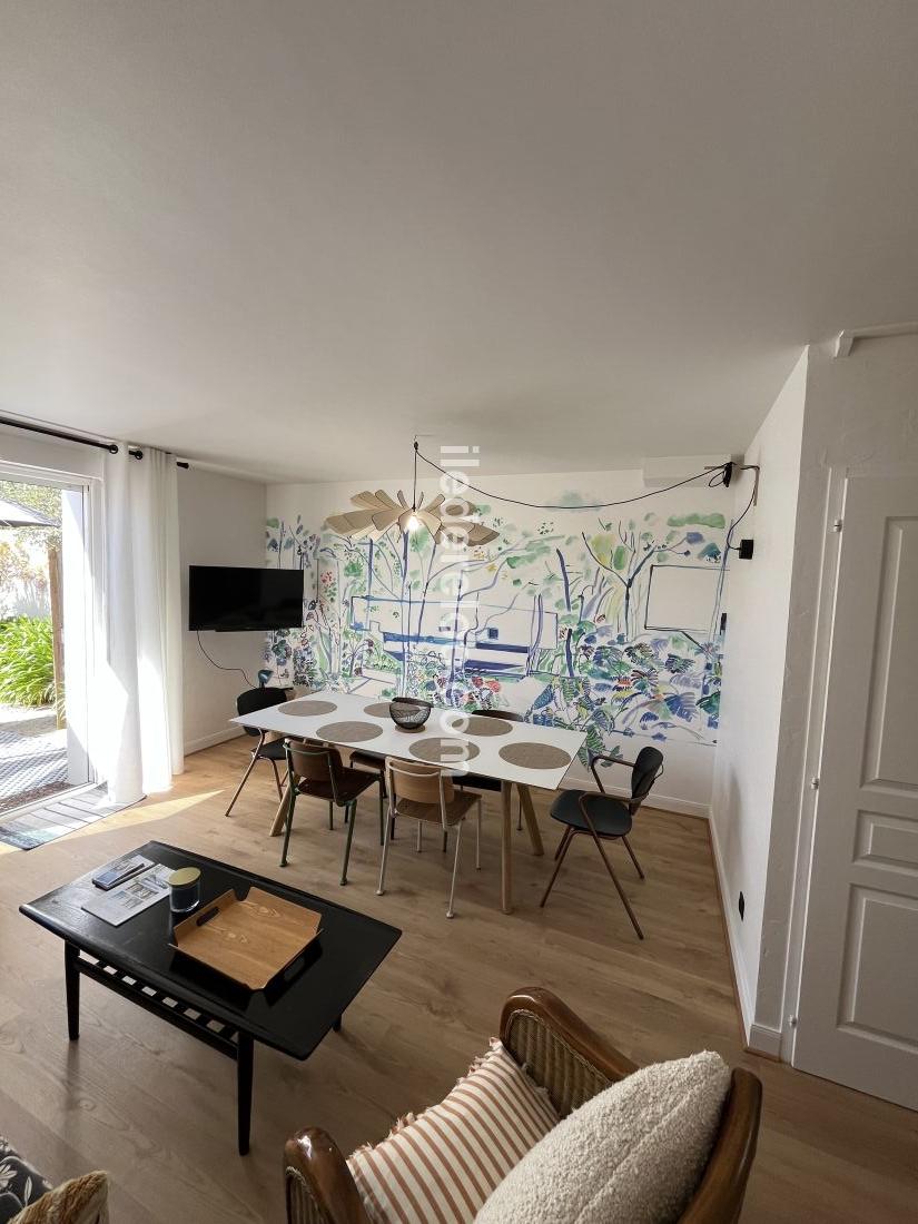 Photo 12 : NC d'une maison situ&eacute;e &agrave; La Flotte-en-R&eacute;, &icirc;le de R&eacute;.