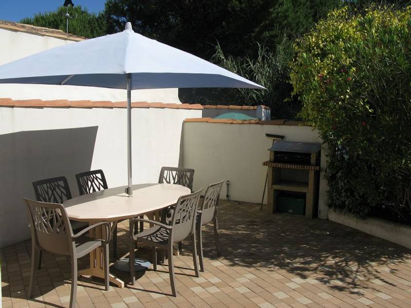 Photo 4 : EXTERIEUR d'une maison située à Le Bois-Plage-en-Ré, île de Ré.