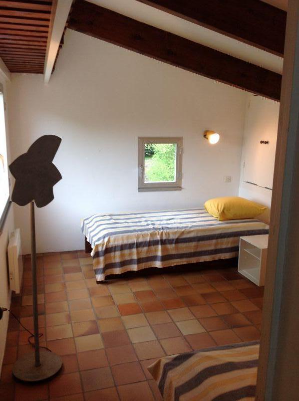 Photo 8 : CHAMBRE d'une maison située à Les Portes-en-Ré, île de Ré.