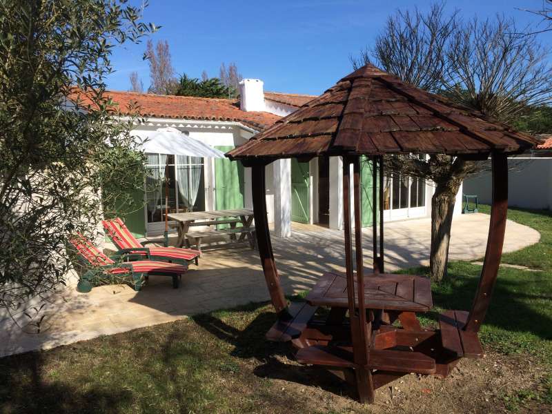 Photo 3 : NC d'une maison située à Le Bois-Plage-en-Ré, île de Ré.