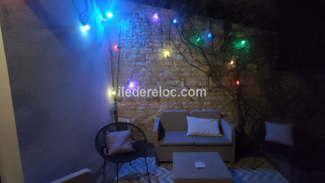 Photo 30 : TERRASSE d'une maison située à Le Bois-Plage-en-Ré, île de Ré.