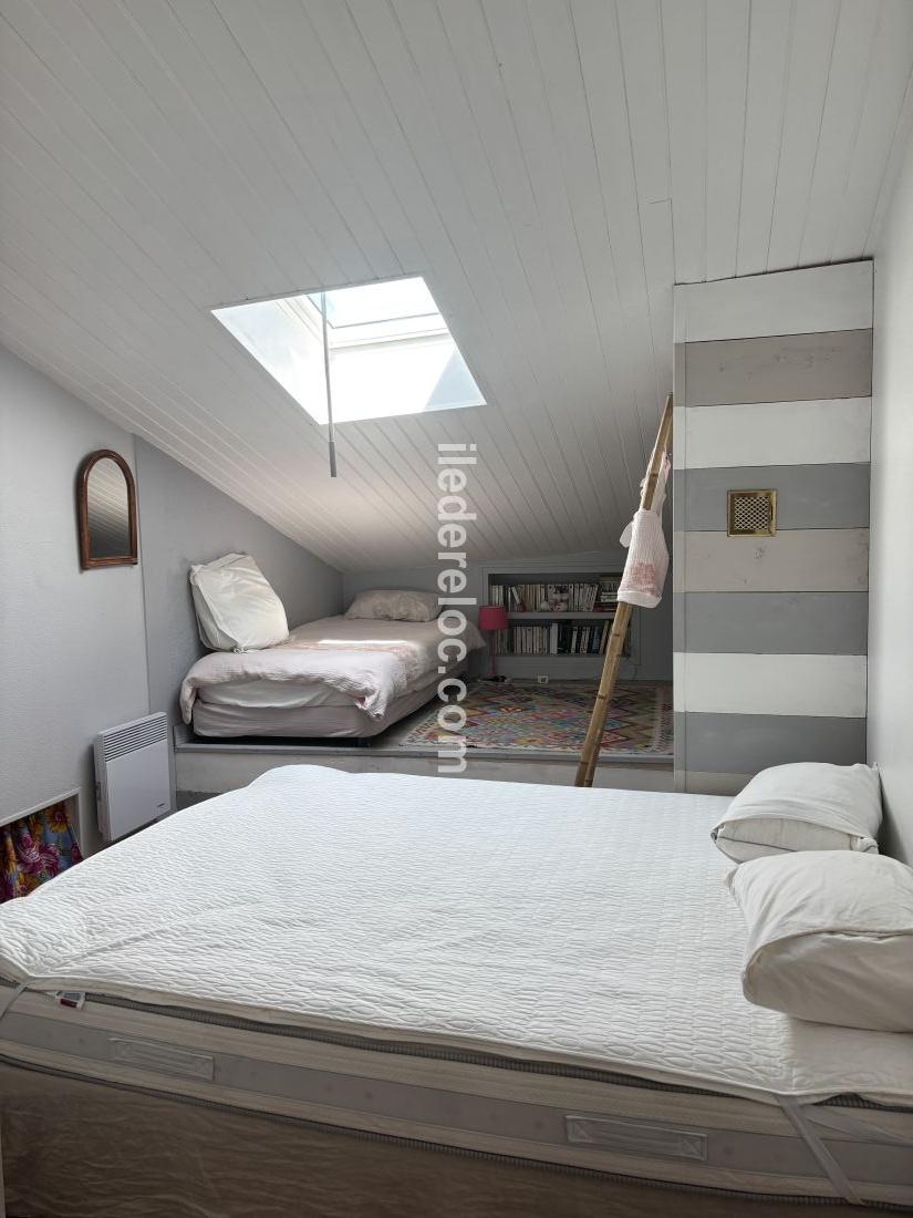 Photo 42 : CHAMBRE d'une maison situ&eacute;e &agrave; Le Bois-Plage-en-R&eacute;, &icirc;le de R&eacute;.