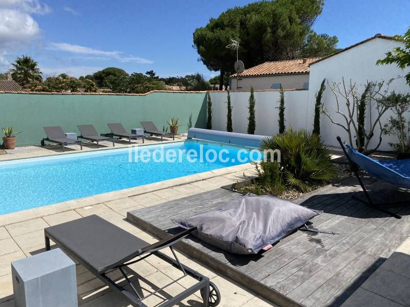 Photo 6 : EXTERIEUR d'une maison située à Le Bois-Plage-en-Ré, île de Ré.