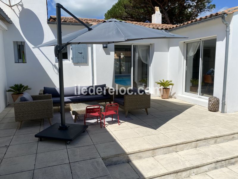 Photo 4 : EXTERIEUR d'une maison située à Le Bois-Plage-en-Ré, île de Ré.