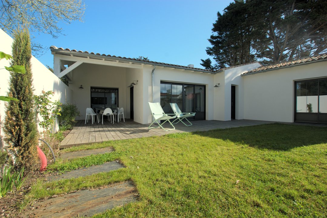 Photo 2 :  d'une maison située à La Flotte-en-Ré, île de Ré.