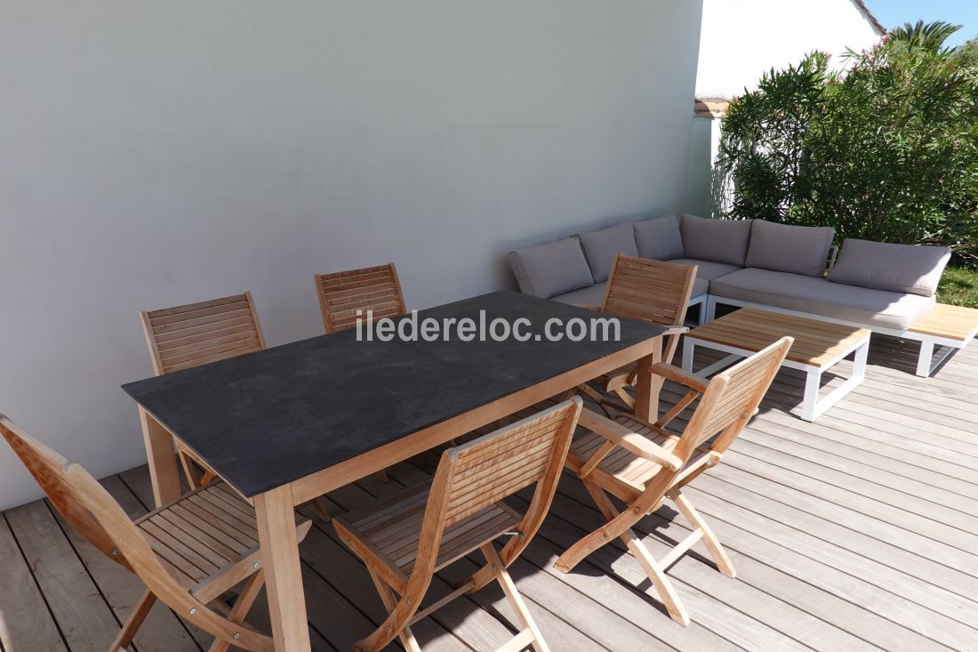 Photo 4 : TERRASSE d'une maison située à La Couarde-sur-mer, île de Ré.