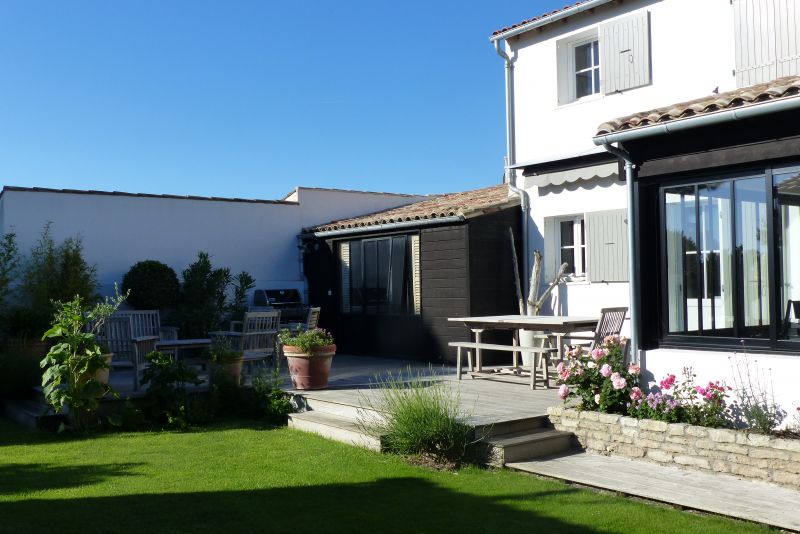 Photo 13 : TERRASSE d'une maison située à Saint-Clément-des-Baleines, île de Ré.