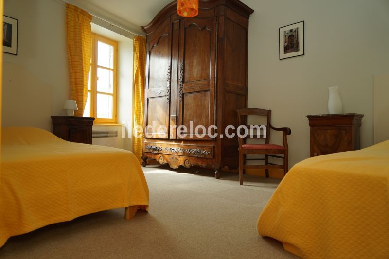 Photo 58 : CHAMBRE d'une maison située à Ars en Ré, île de Ré.