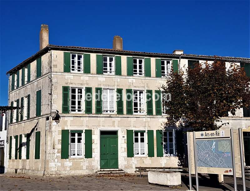 Photo 1 : EXTERIEUR d'une maison située à Ars en Ré, île de Ré.