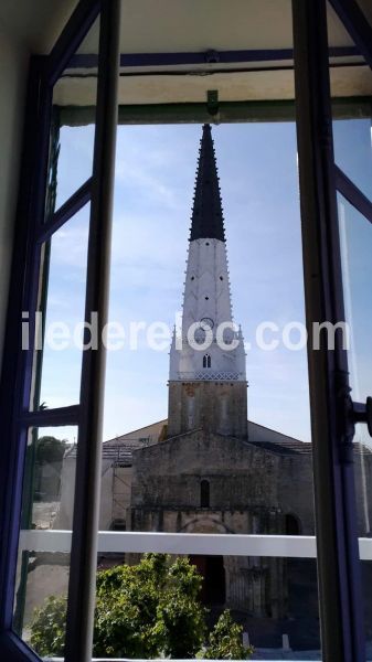 Photo 6 : CHAMBRE d'une maison située à Ars en Ré, île de Ré.