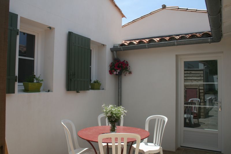 Photo 1 : EXTERIEUR d'une maison située à La Flotte-en-Ré, île de Ré.