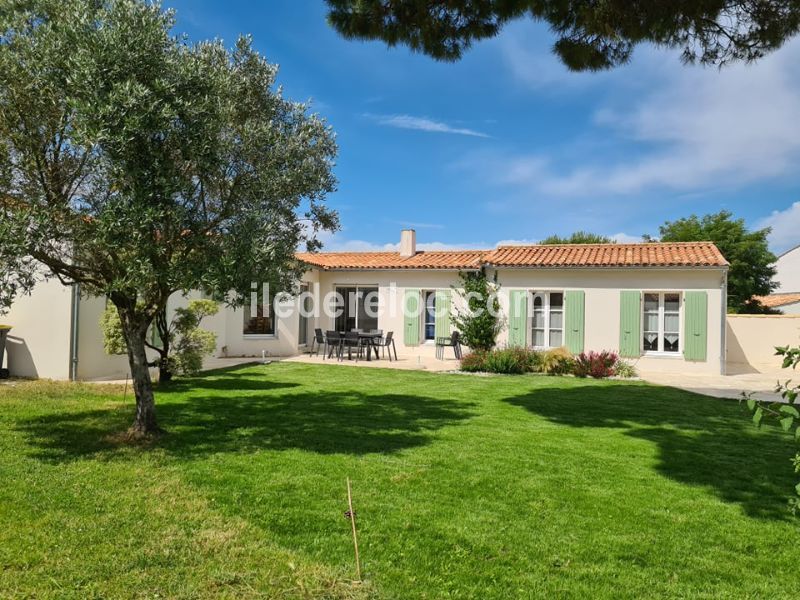 Photo 6 : NC d'une maison située à Le Bois-Plage-en-Ré, île de Ré.