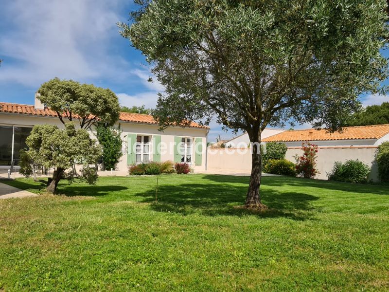 Photo 3 : NC d'une maison située à Le Bois-Plage-en-Ré, île de Ré.