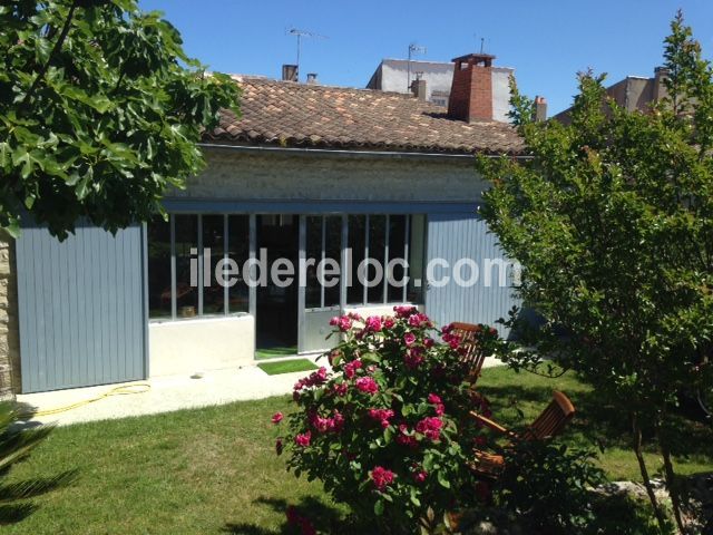 Photo 3 : EXTERIEUR d'une maison située à La Flotte-en-Ré, île de Ré.