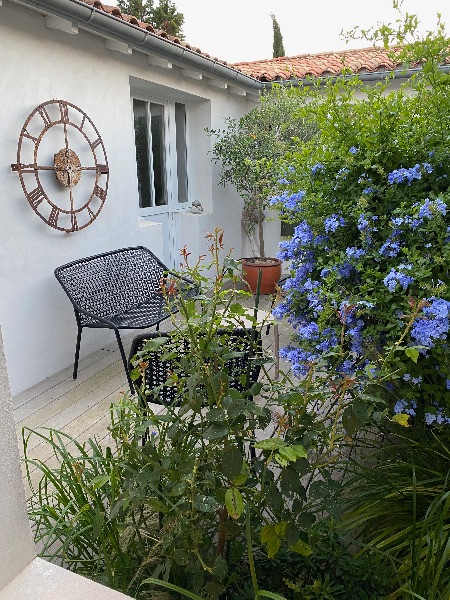 Photo 7 : PATIO d'une maison située à Le Bois-Plage-en-Ré, île de Ré.