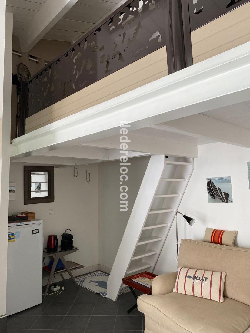 Photo 7 : SEJOUR d'une maison situ&eacute;e &agrave; Ars en R&eacute;, &icirc;le de R&eacute;.